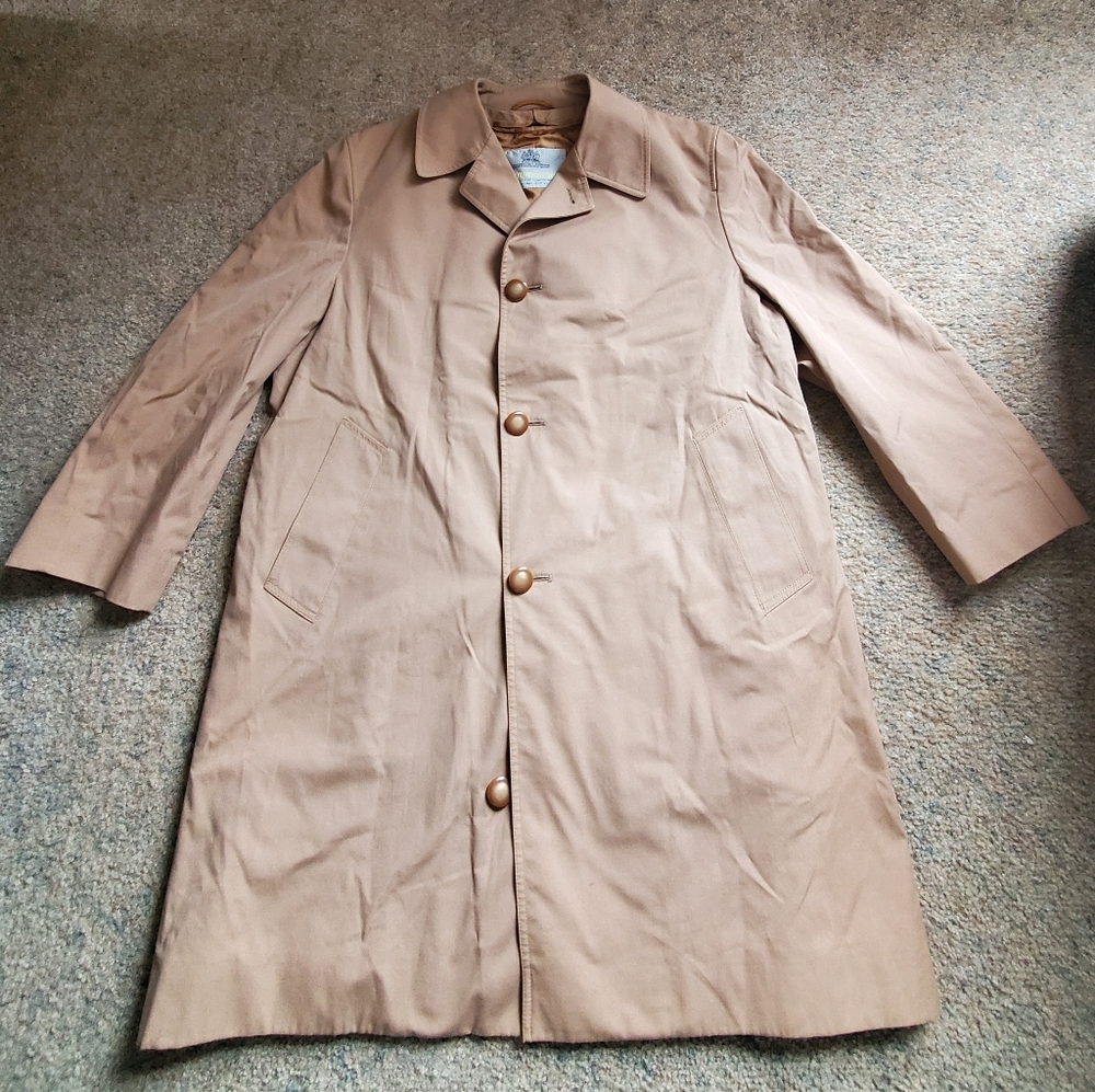 Vintage Aquascutum Aqua 5 Waterproof Trenchcoat Beige Tan Zip-out Liner